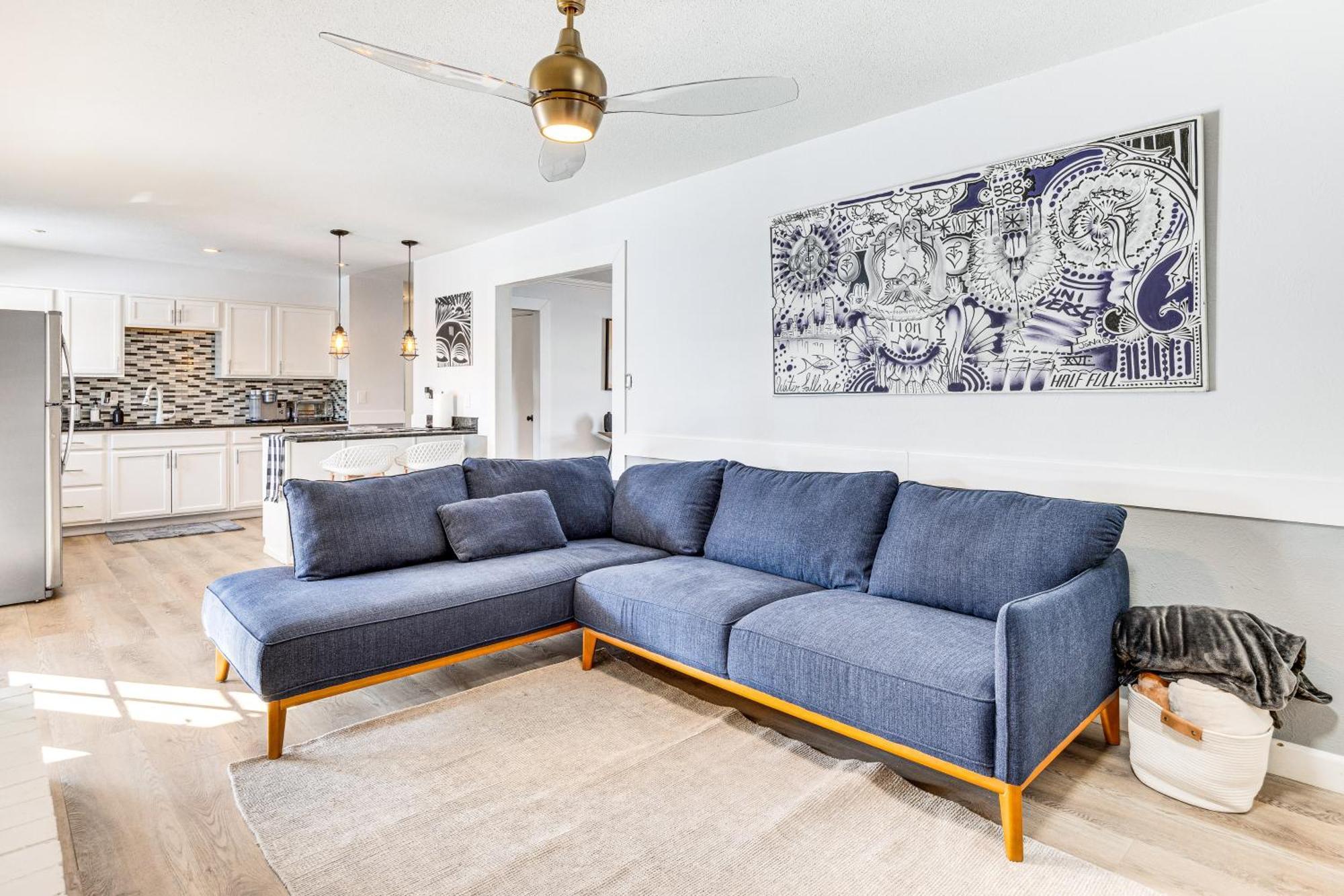 Holiday home 4 Mi To Dtwn Contemporary Gem In Colorado Springs
